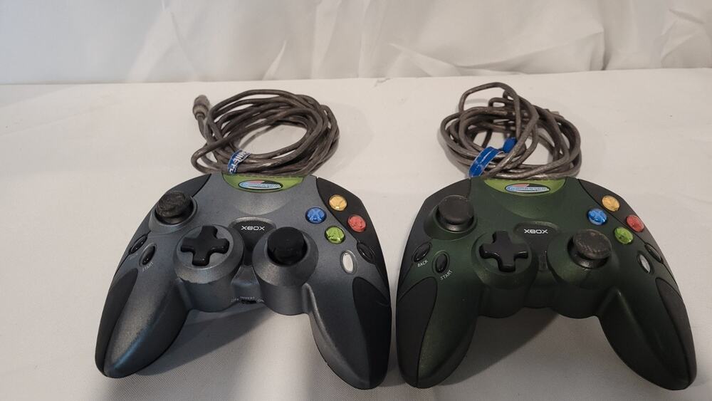 Lot of 2 Gamester Original Xbox Wired Controllers Black Green Untested Parts...
